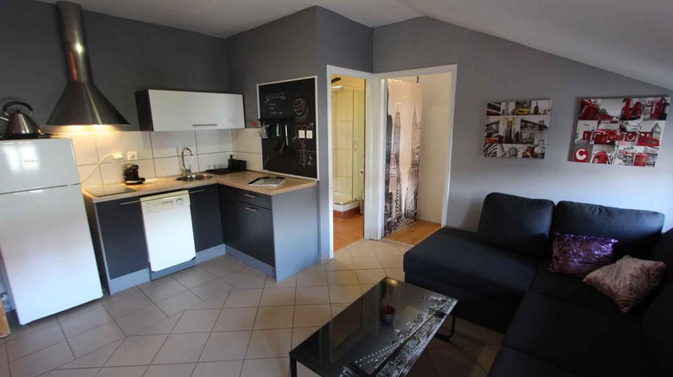 Coffee/tea facilities, dishwasher