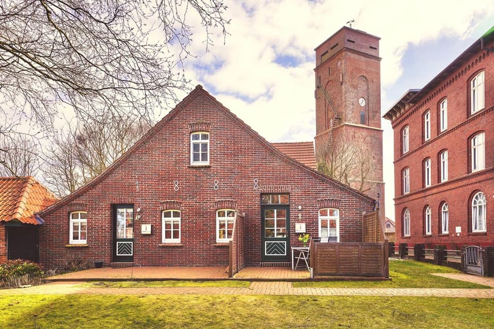 Property building, Nearby landmark