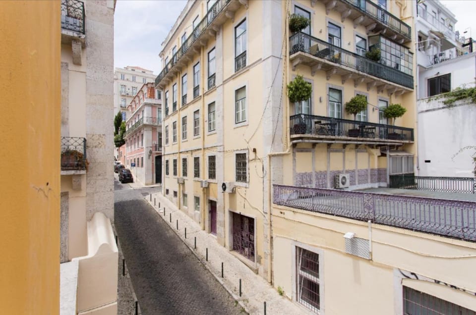 Property building, Neighbourhood, City view, Street view
