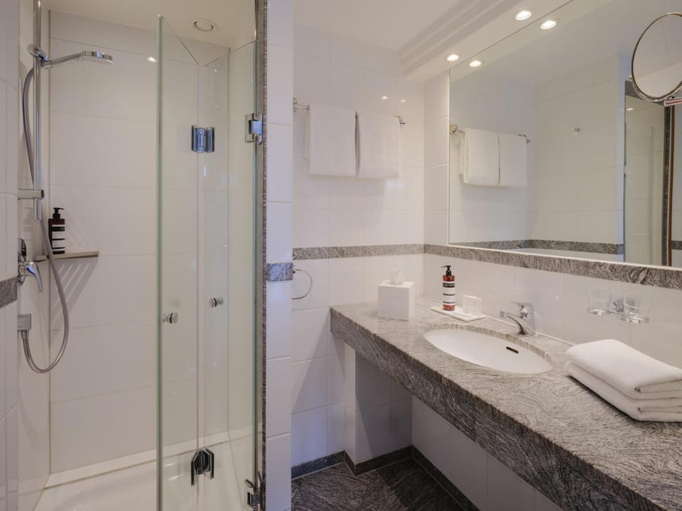 Bed, Bathroom, Bedroom