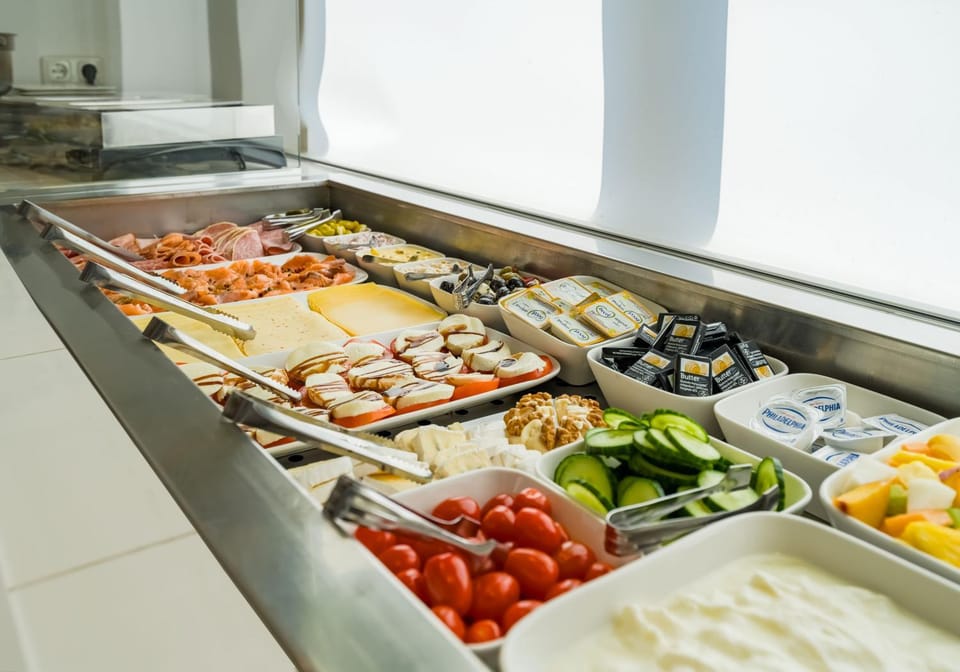 Breakfast, Buffet breakfast