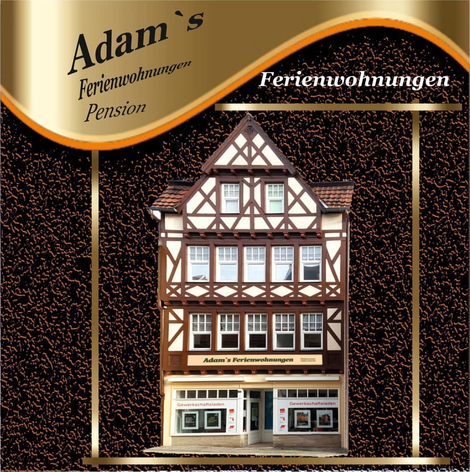 Staff, Facade/entrance, People, Billiard, Bowling, Horse-riding, On-site shops, Balcony/Terrace, Canoeing, Hiking, Cycling, On site, Food, Guests, City view, Landmark view, Drinks, young children, older children, group of guests, Family, Family