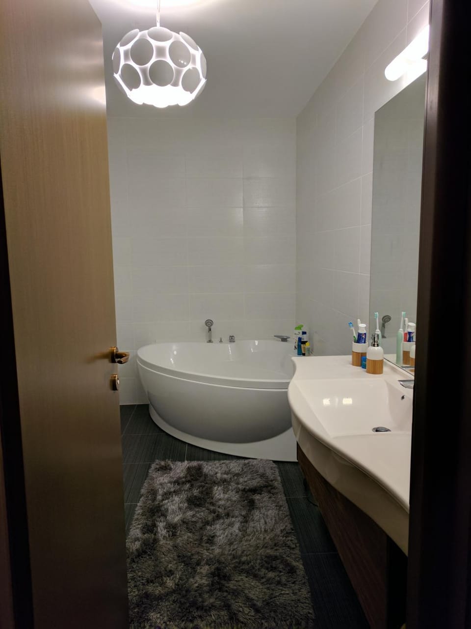 Bathroom, Bath