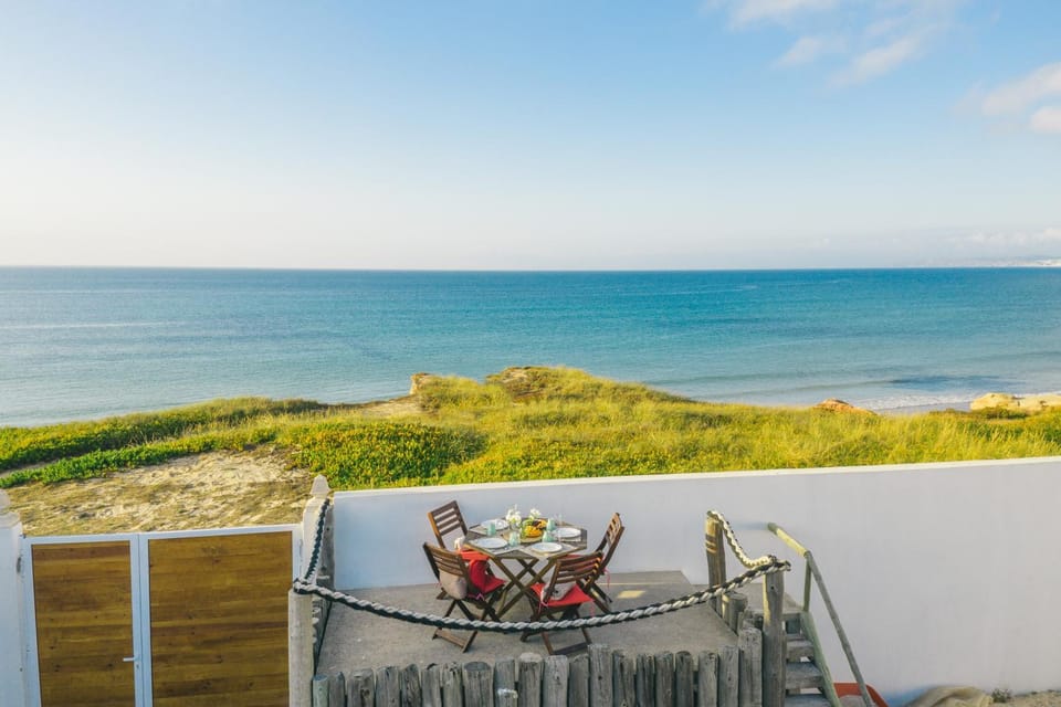 Patio, Facade/entrance, Natural landscape, Bird's eye view, Garden, Balcony/Terrace, Decorative detail, Beach, Beach, On site, Garden view, Sea view