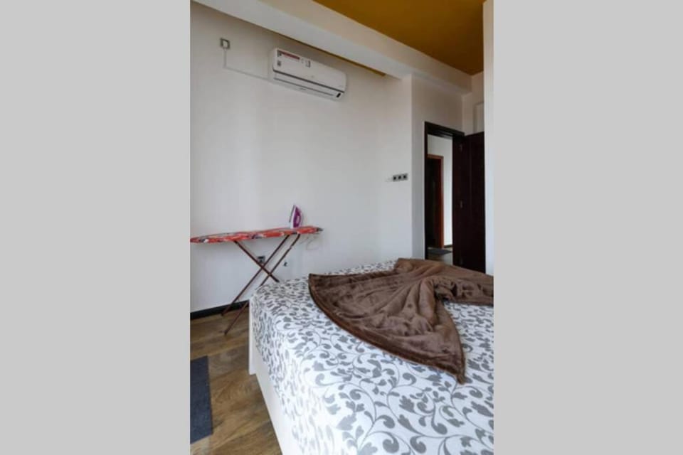 Bedroom, air conditioner