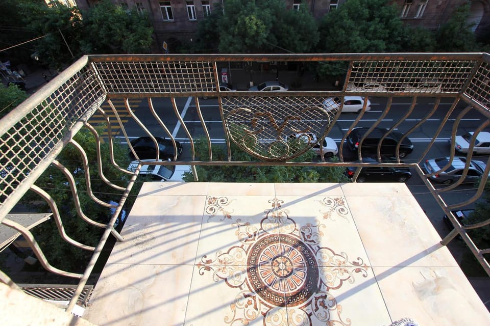 Amiryan street 1 bedroom Deluxe apartment With Balcony AM104 Apartment in Yerevan
