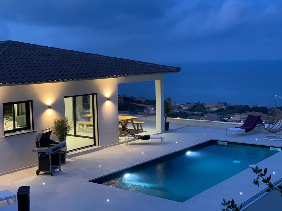 villa mare d'argentu - vue mer panoramique Villa in Sari-Solenzara