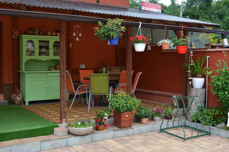 Penzion Aura Bed and Breakfast in Lower Silesian Voivodeship