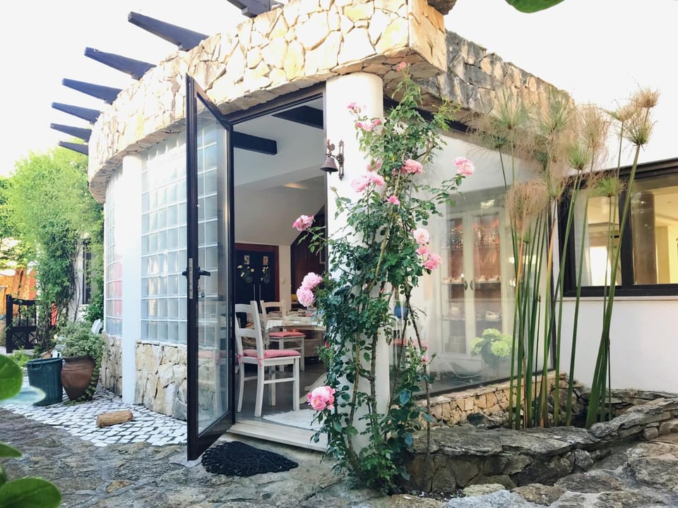 Garden, Communal kitchen