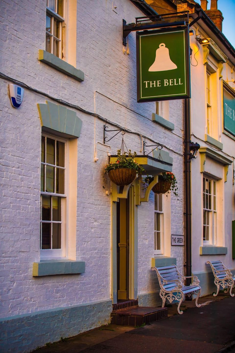 Property building, Restaurant/places to eat