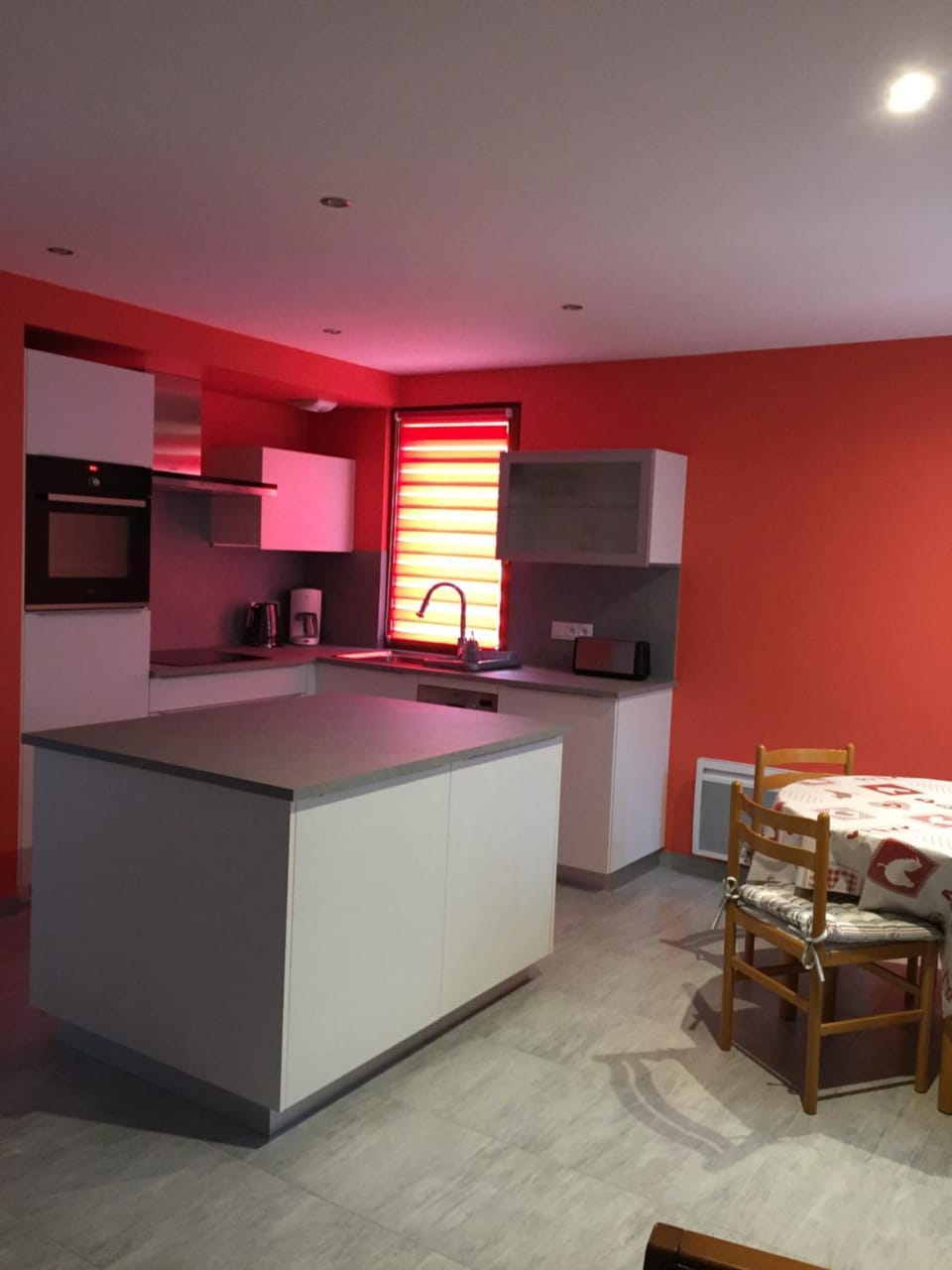 Kitchen or kitchenette