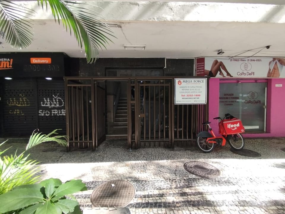 Property building, Facade/entrance, Off site
