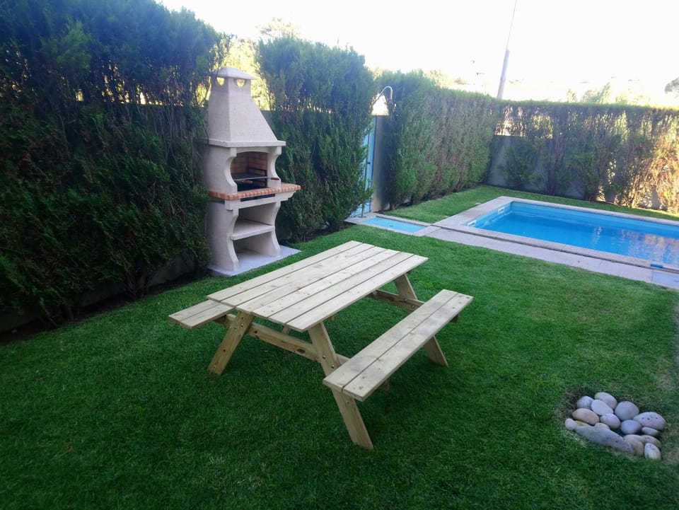 BBQ facilities, Swimming pool