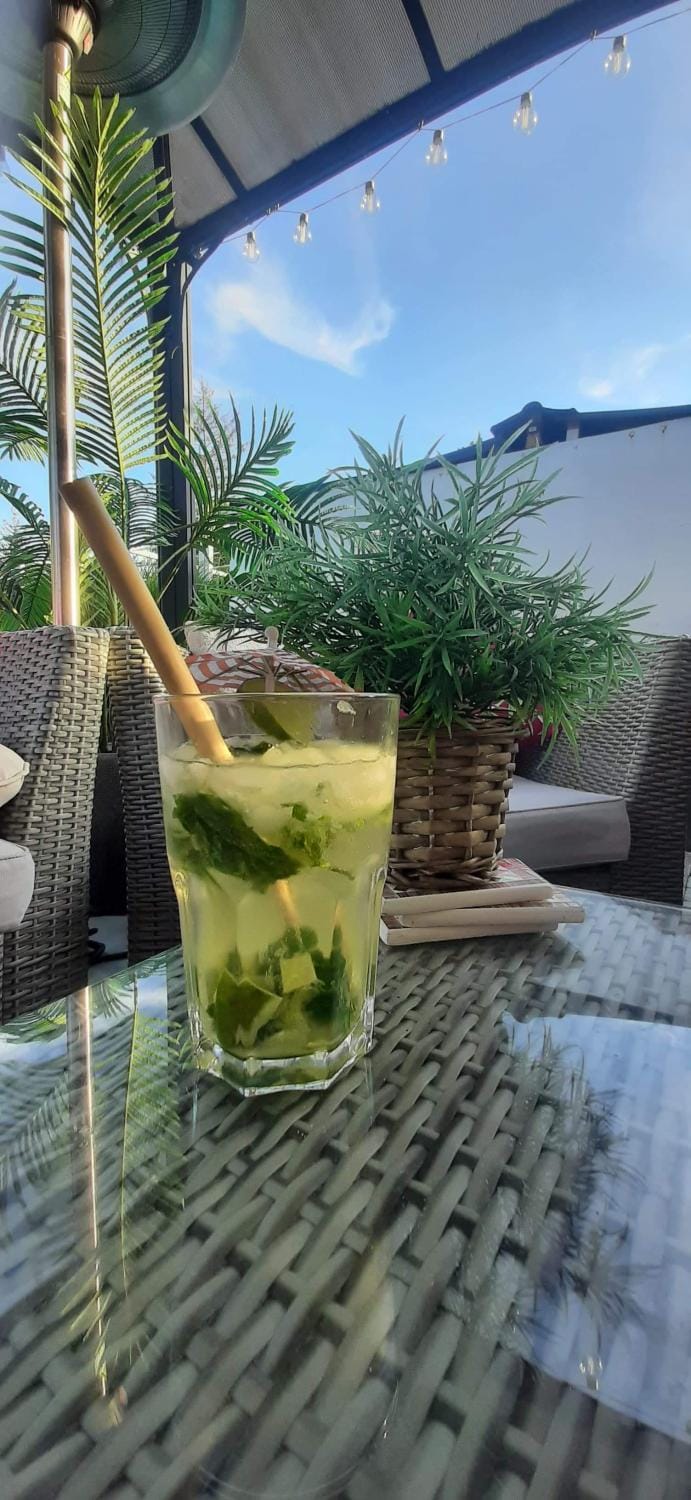 Patio, Food and drinks, Drinks