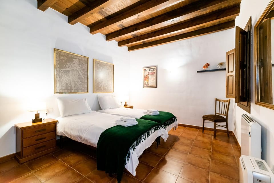El Rey Zagal apartament Casa Siglo XVI pleno Centro Granada Apartment in Granada