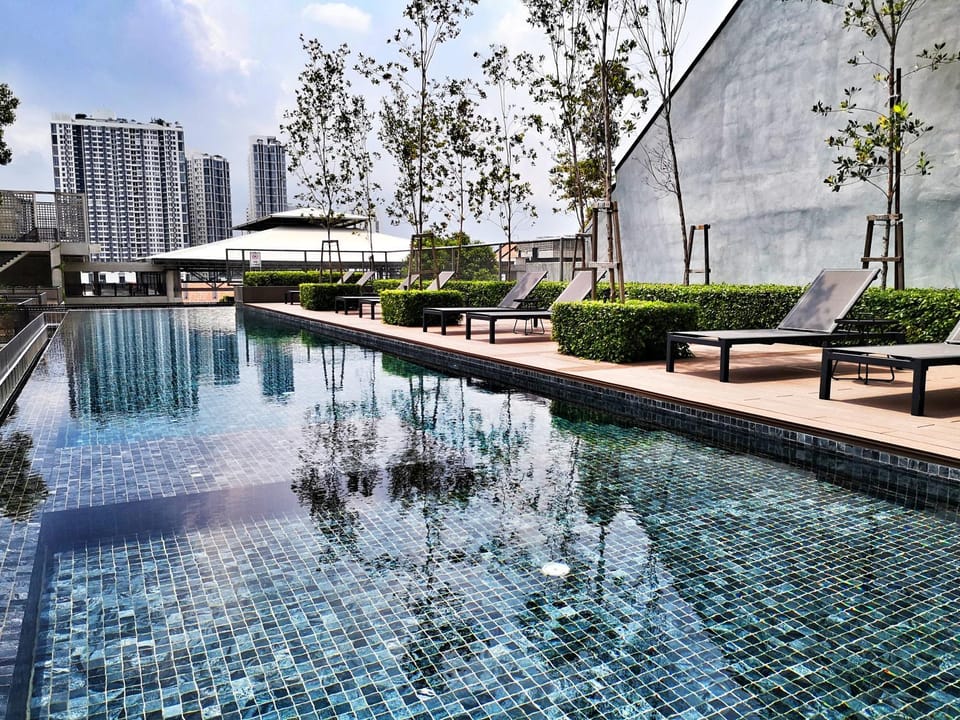 Swimming pool, Swimming pool