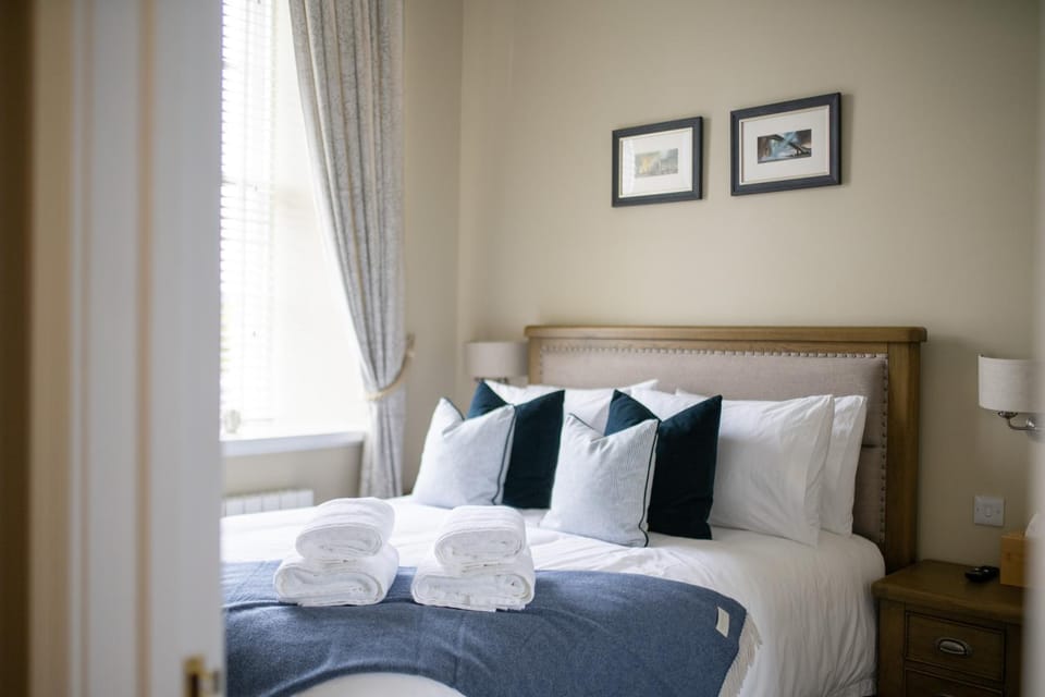 Old Edinburgh Court Apartment in Inverness