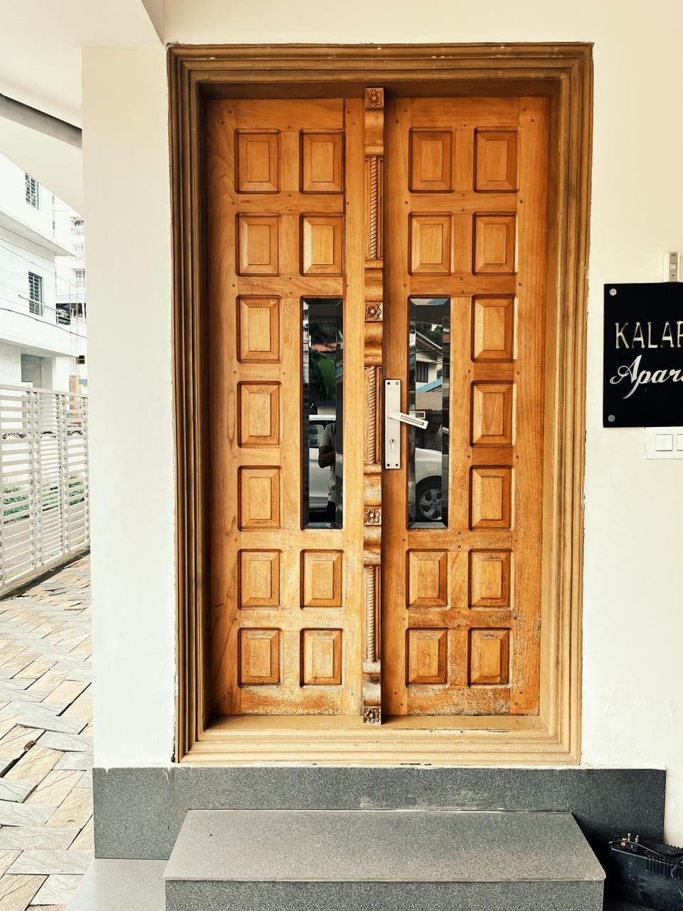 Property building, Facade/entrance