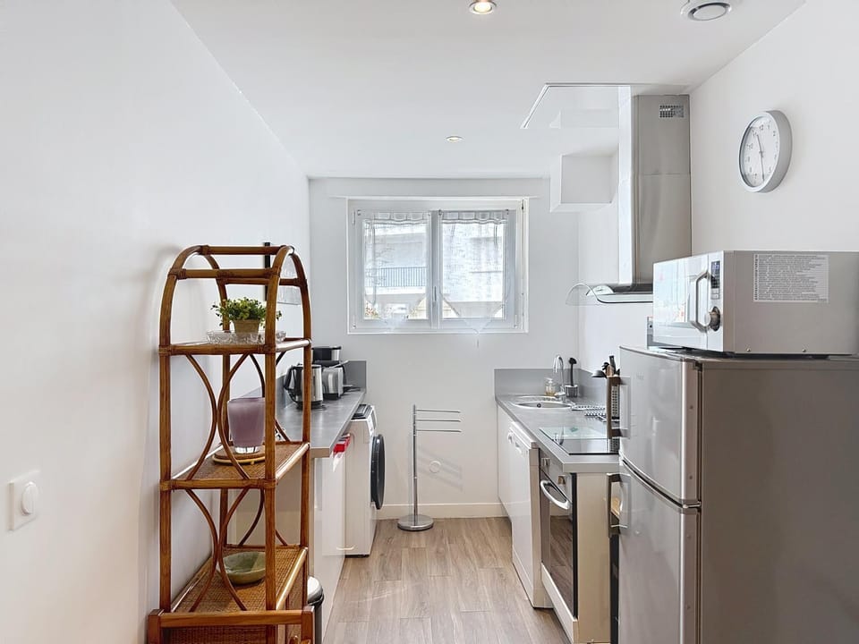 stove, kitchen, kitchen