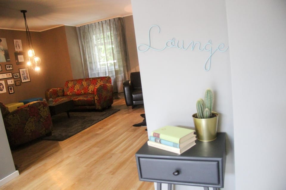 Communal lounge/ TV room, Seating area