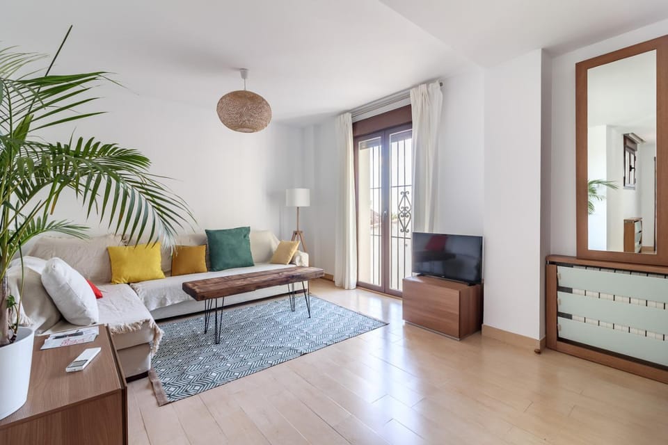 TV and multimedia, Living room, Seating area