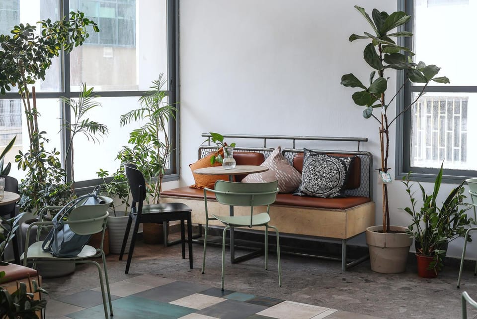 Living room, Seating area