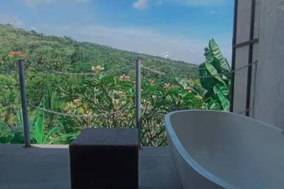 Abinawa Hill Bed and Breakfast in Bali