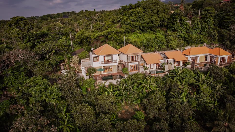 Property building, Natural landscape, Mountain view