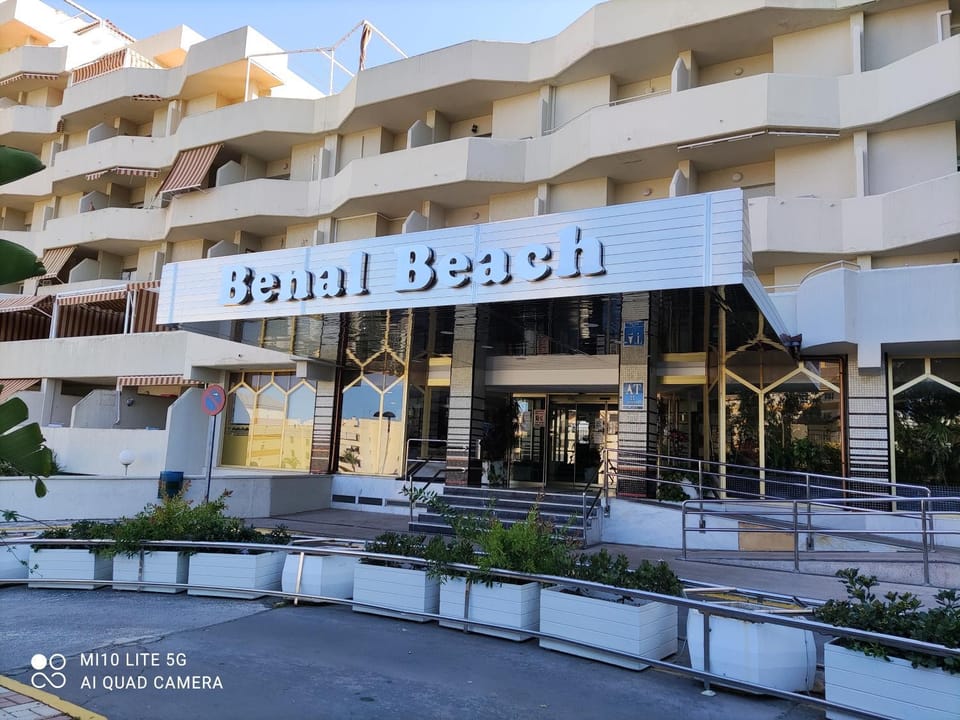 BenalSuite estudio, piscina y playa en BenalBeach, Benalmadena Apartment in Benalmadena
