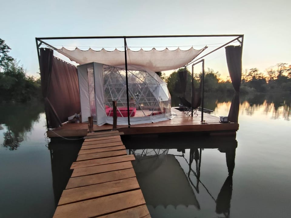 Natural landscape, Bedroom, Lake view, Sunset
