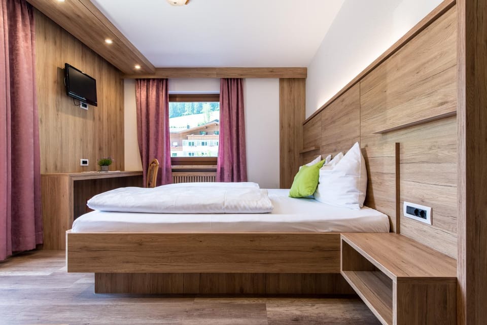 Pension Tannenhof Country House in Trentino-South Tyrol
