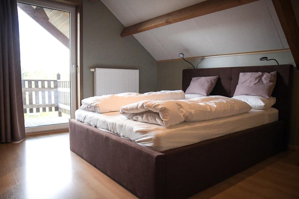 Les Hirondelles House in Wallonia, Belgium