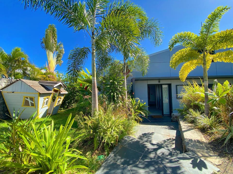 Property building, Garden view