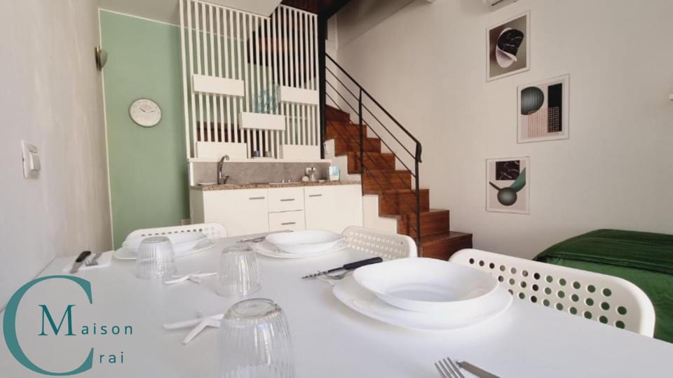 Living room, Photo of the whole room, Dining area