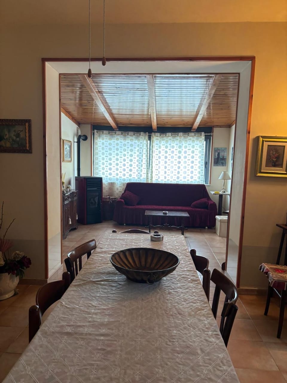 Living room, Seating area, Dining area