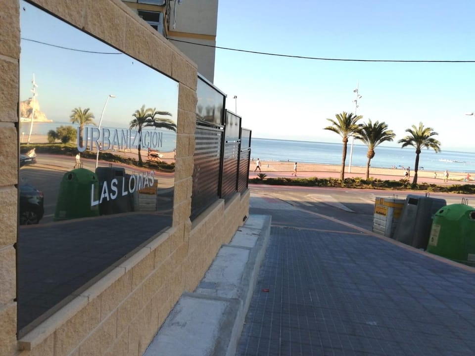 Facade/entrance, Beach