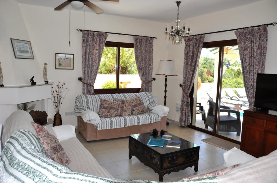 Villa Zefyros Villa in Paphos District