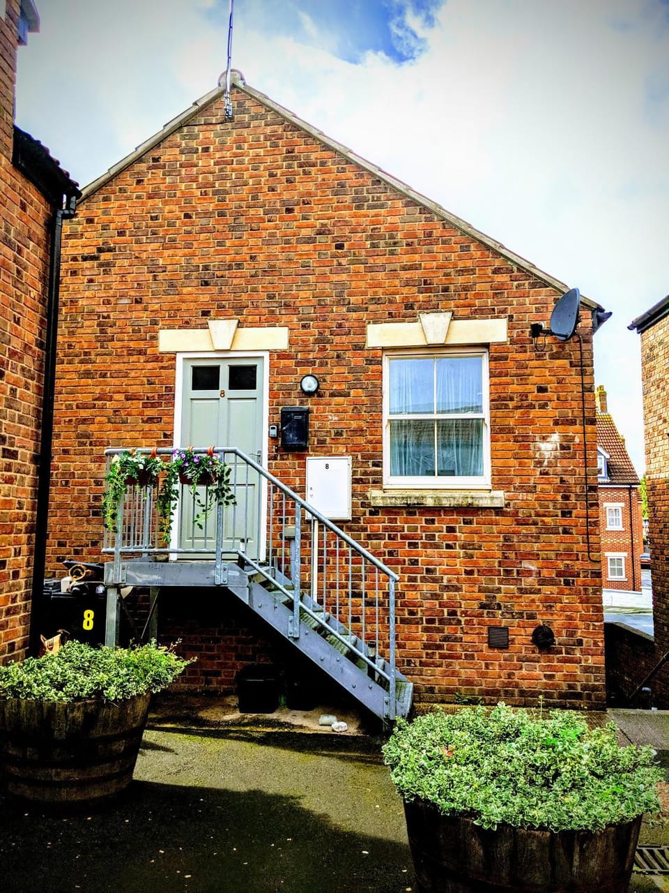 Property building, Facade/entrance, Inner courtyard view