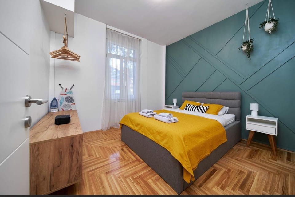 Bed, Photo of the whole room, Bedroom, towels, wardrobe
