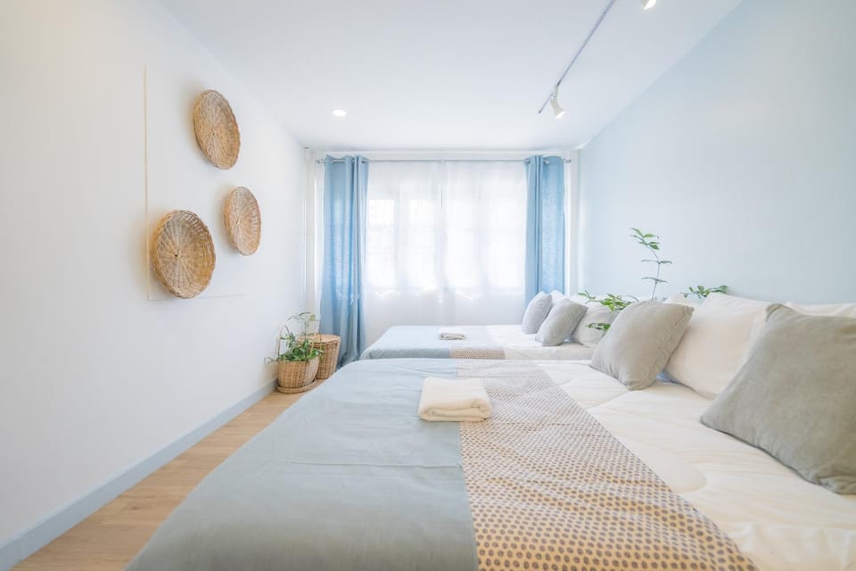 Bed, Bedroom