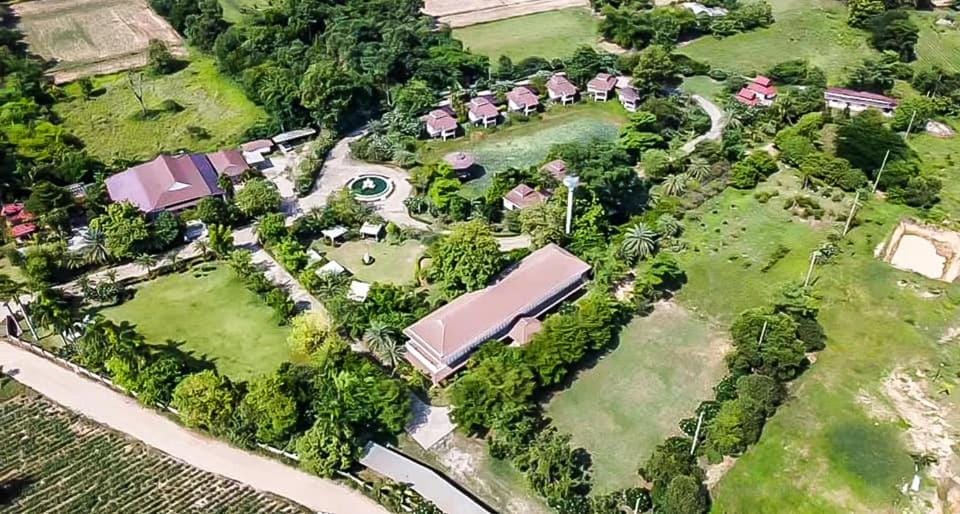 บ้านสวนกรีนวิว รีสอร์ท Resort in Laos