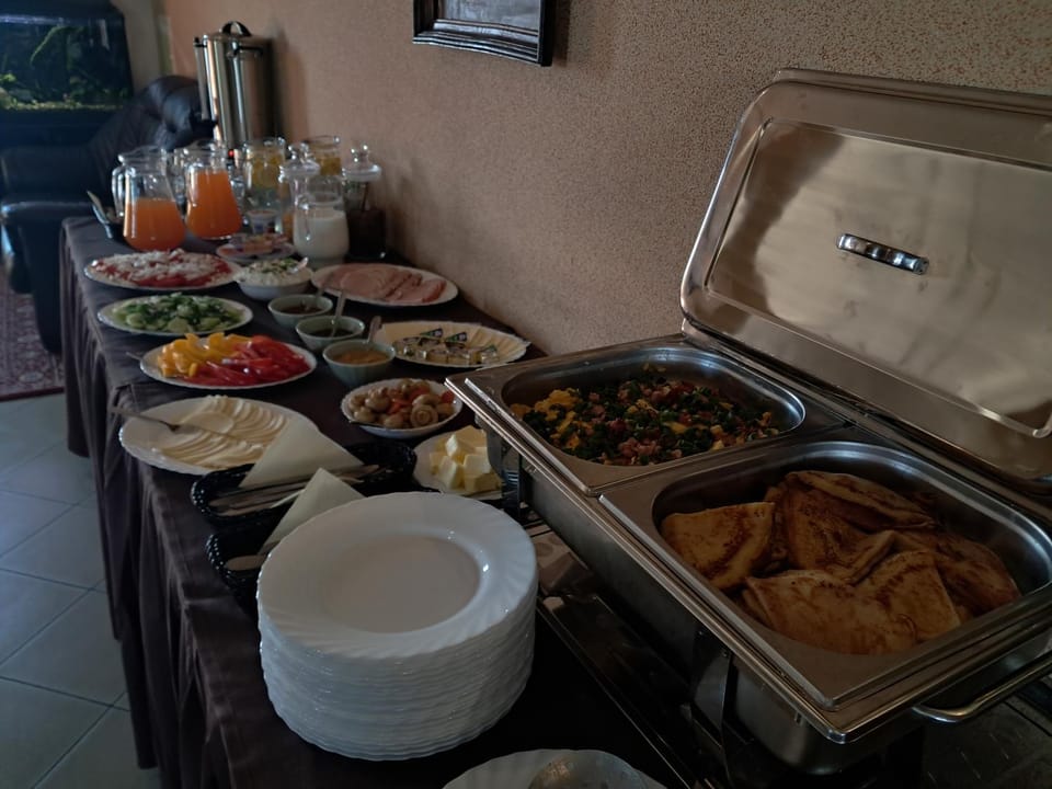 Food and drinks, Food, Buffet breakfast