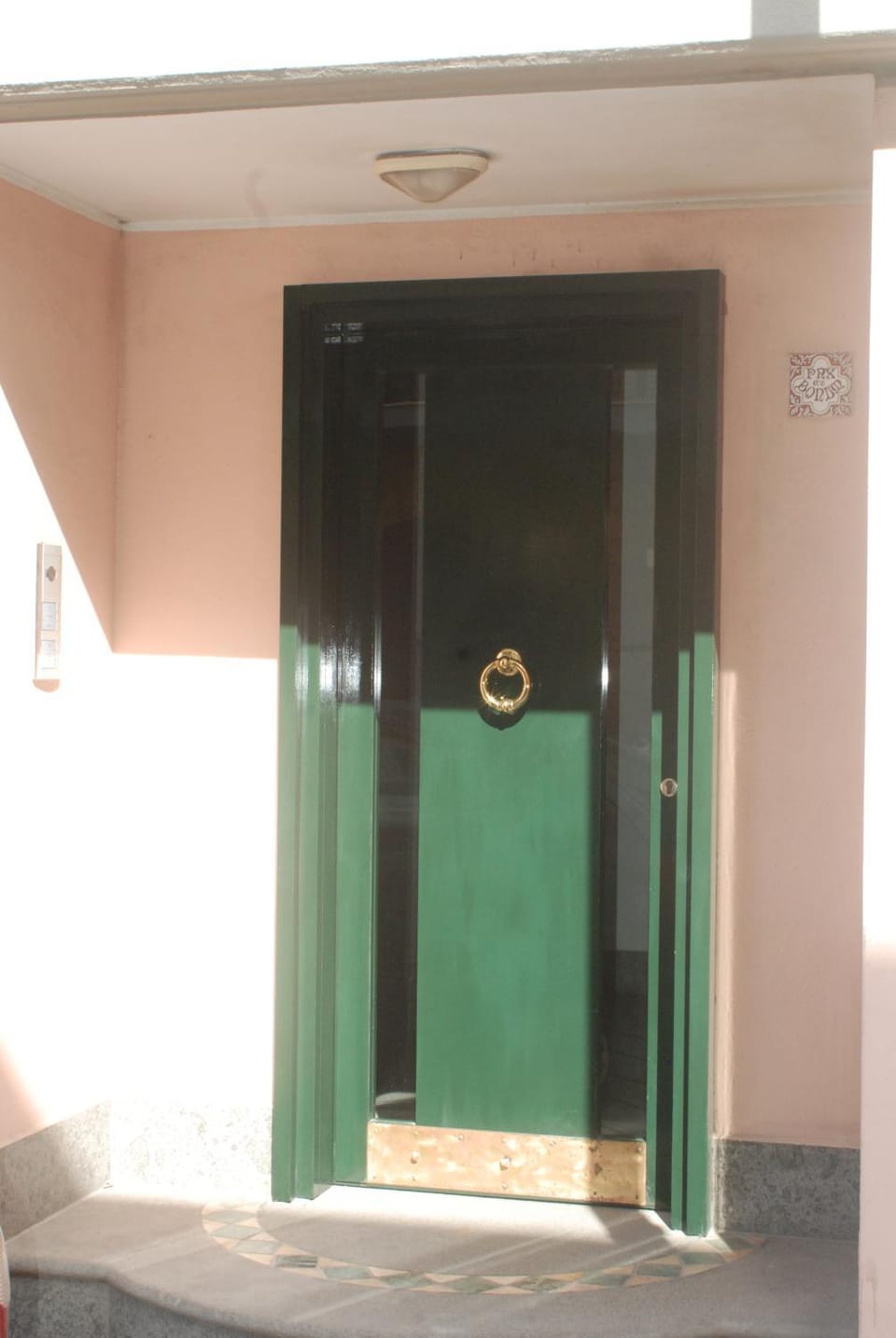 Facade/entrance