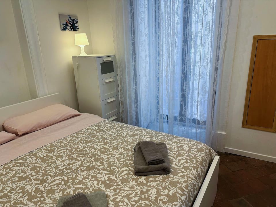 A Casa di Ettore "Small" Apartment in Catania