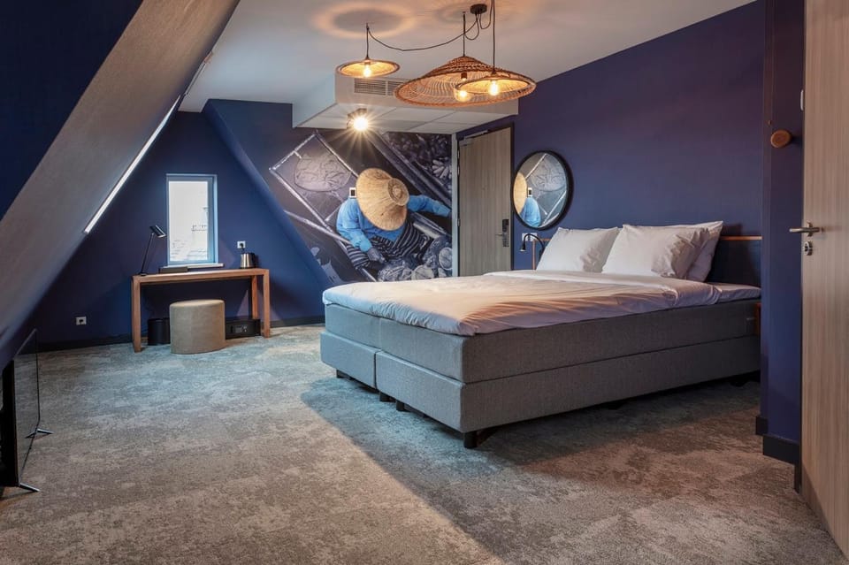 Shower, Toilet, Bed, Bathroom, TV and multimedia, Coffee/tea facilities, Bedroom