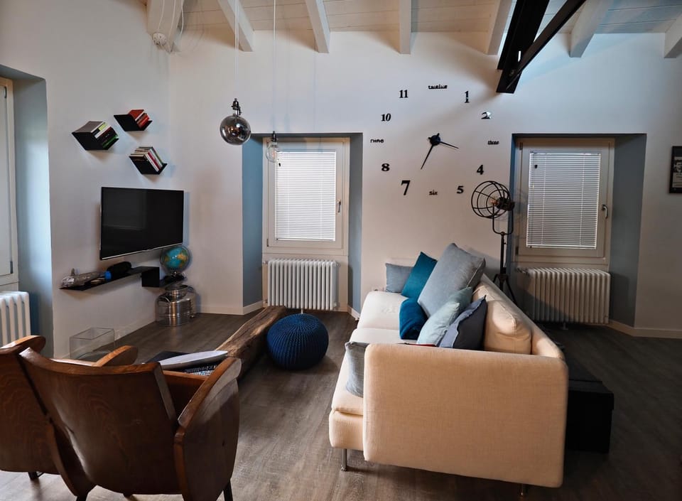 TV and multimedia, Living room