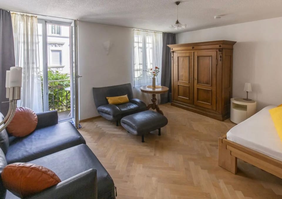 Property building, Living room