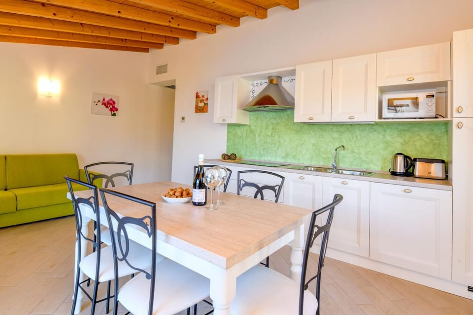 Albicocca Apartment in Tignale