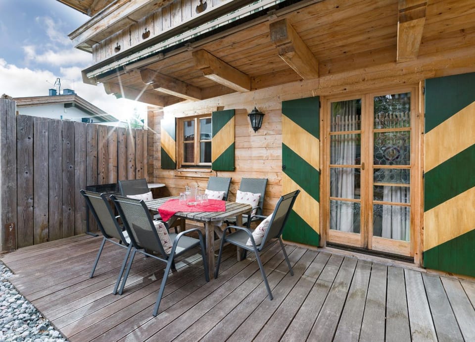 Balcony/Terrace, Dining area