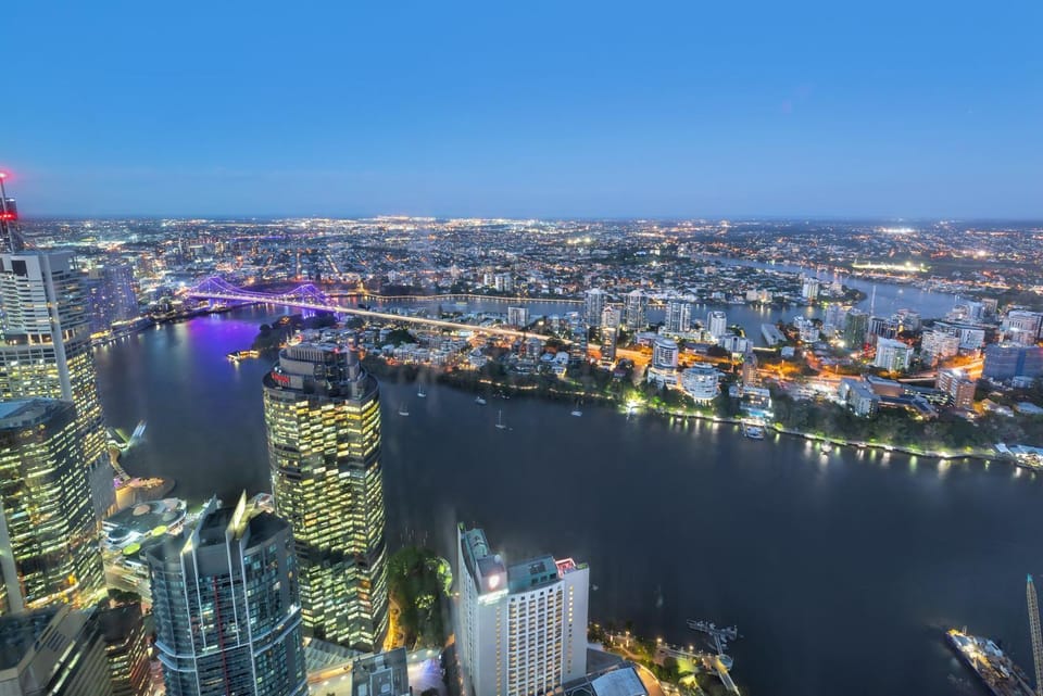 City view, Landmark view, Mountain view, River view, Sea view